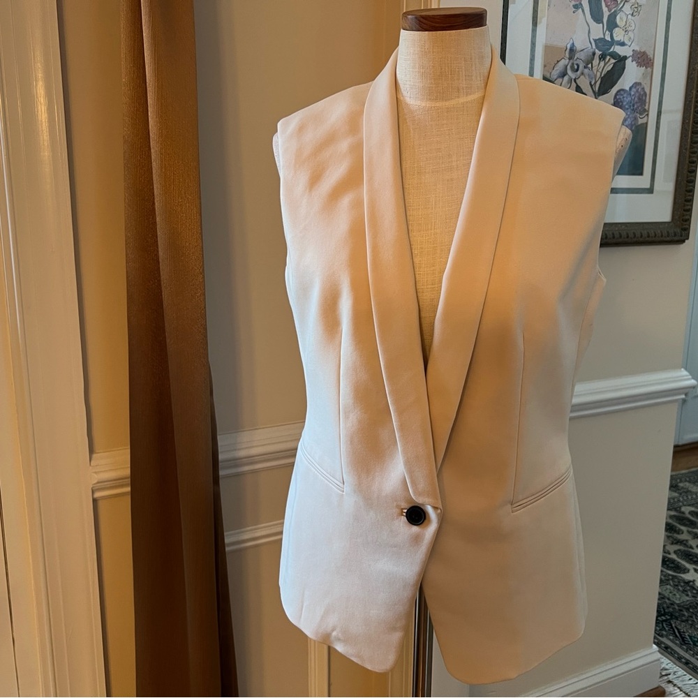 Anne Klein – Size 10 Cream/Tan Single Breasted Collard Blazer Vest